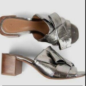 Mercedes Castillo Dafne Mid Bow Block Heel Sandals Metallic Silver Leather 6